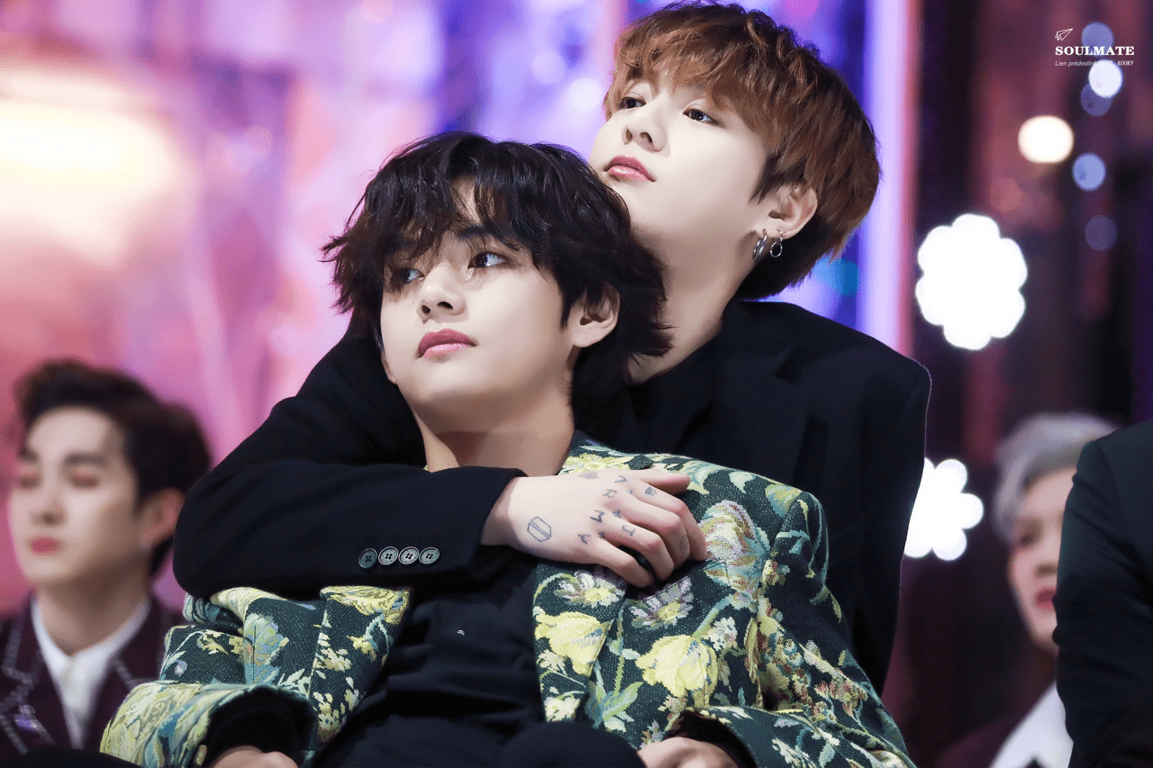 Тэхен чонгук 21. БТС Чонгук 2020. BTS taekook. Вигуки 2020 БТС. BTS Тэхен 2020.